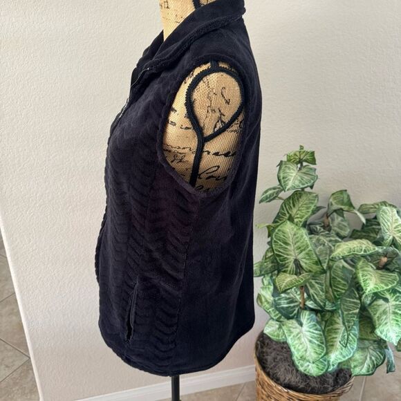 i.b. diffusion Black Fleece Zip-Up Vest Large Chevron Pattern - Picture 5 of 8